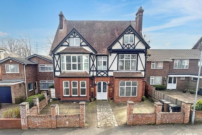 9 bed detached house for sale