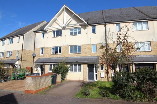 5 bed town house for sale