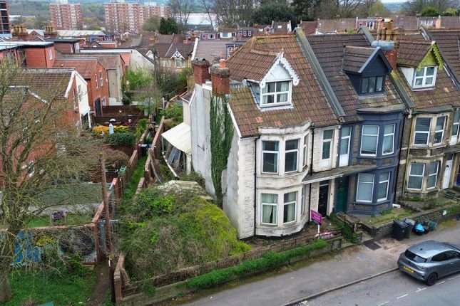 5 bed end terrace house for sale