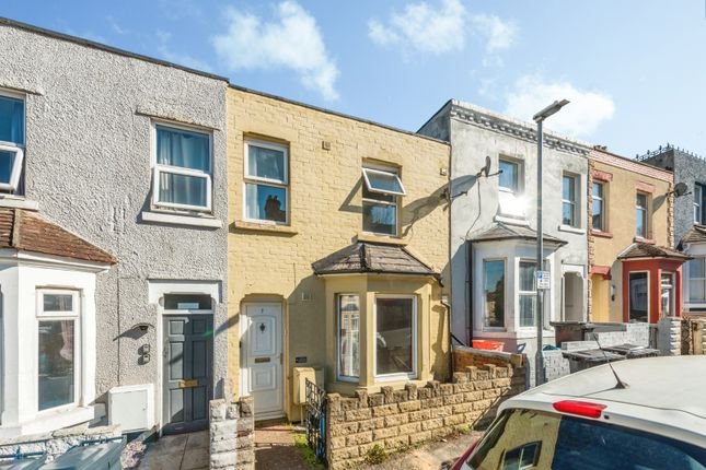 5 bed terraced house for sale