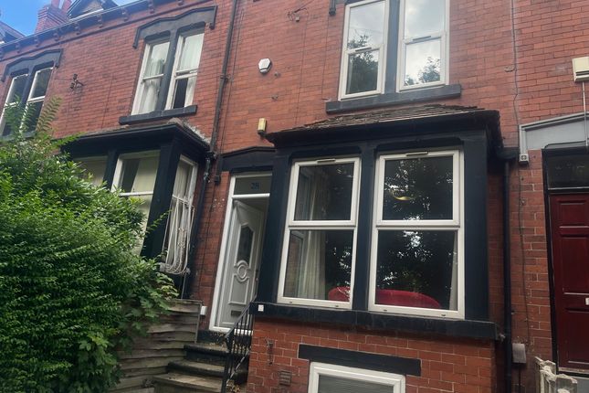 6 bed terraced house for sale