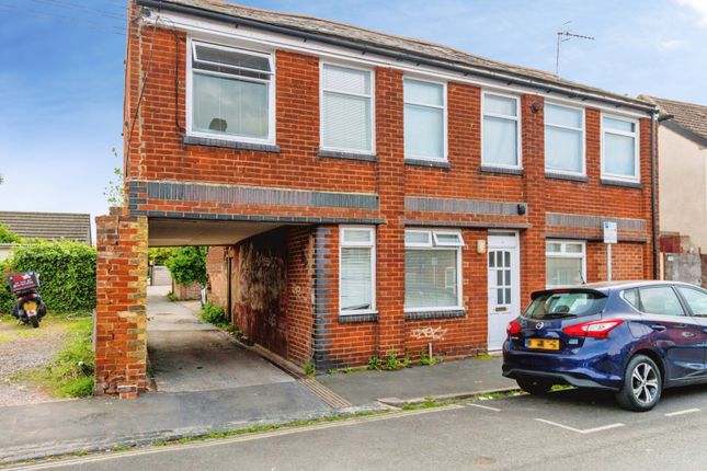 5 bed detached house for sale