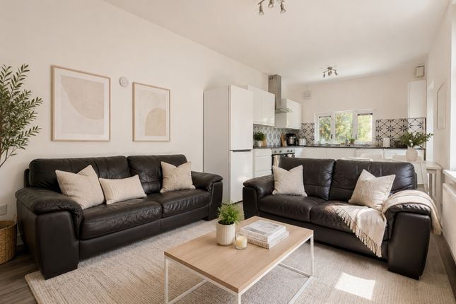 5 bed terraced house for sale