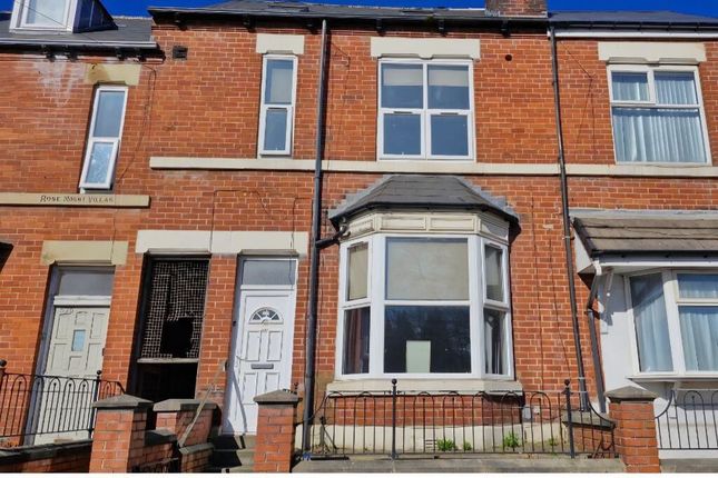 4 bed terraced house for sale
