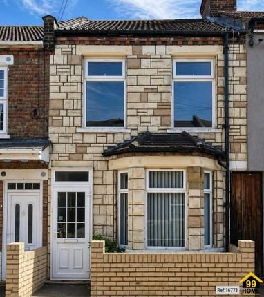 3 bed terraced house for sale